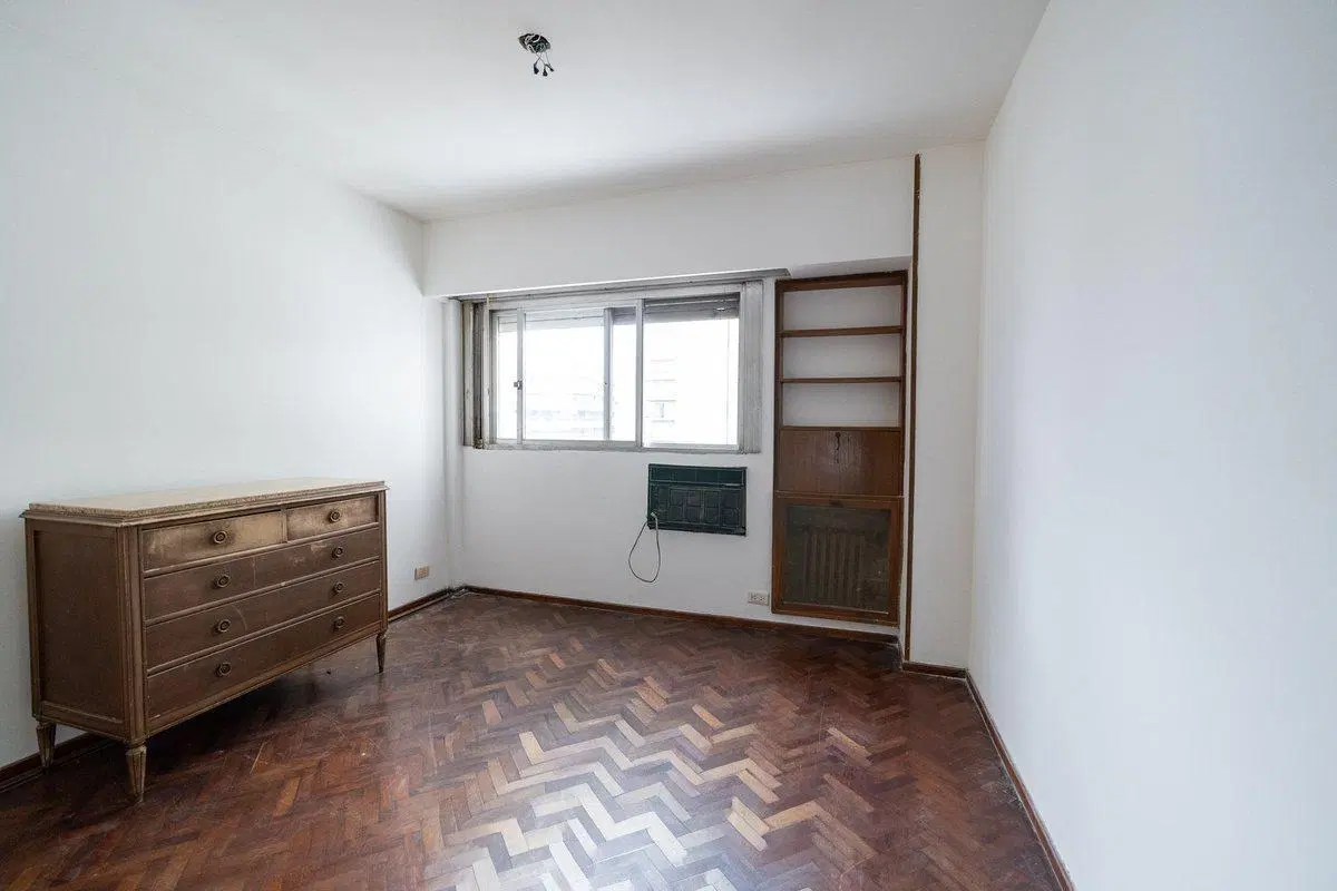 DEPARTAMENTO 3 DORMITORIOS CON COCHERA PJE ALVAREZ 8