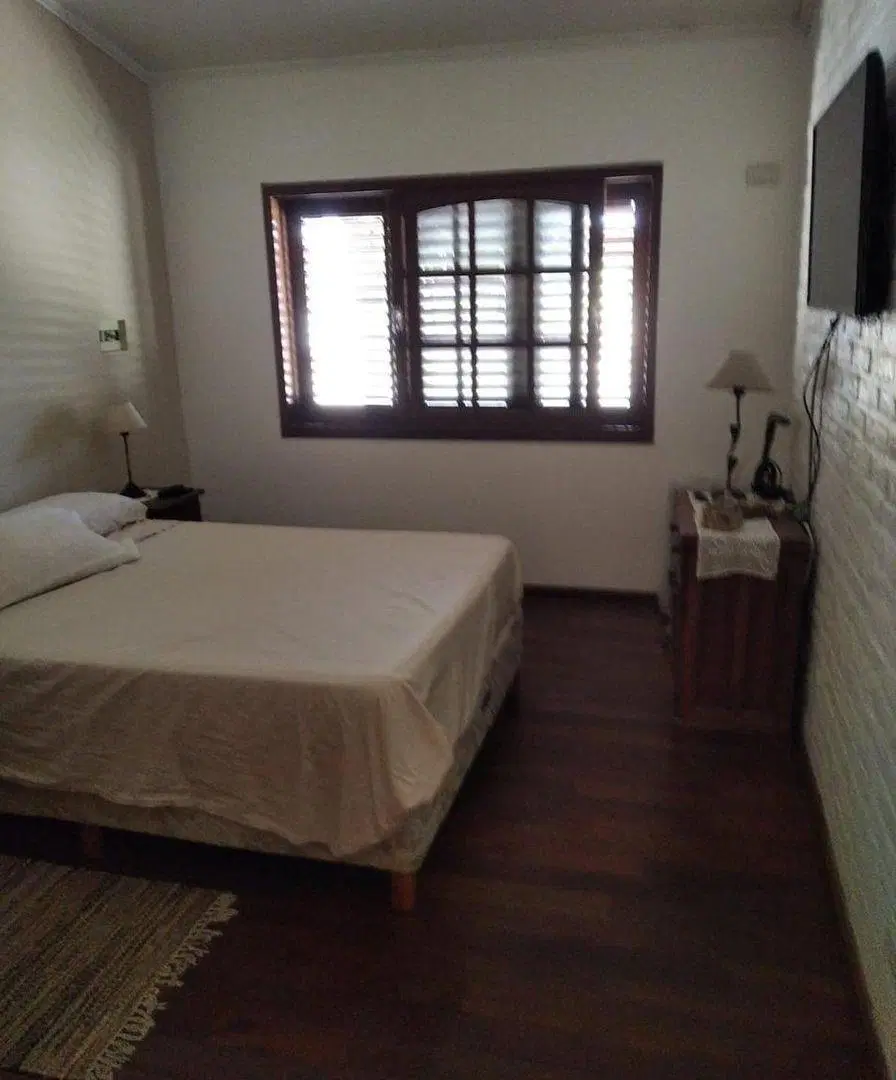 VENTA CASA CON CONSULTORIO O ESTUDIO ARROYO SECO 3