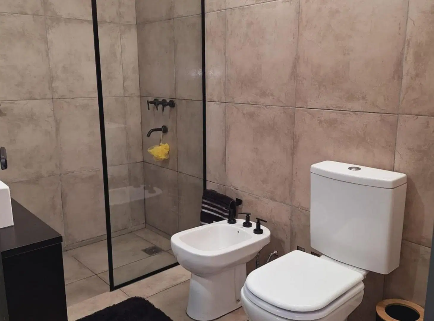 CASA EN VENTA 2 DORMITORIOS PILETA PUEBLO ESTHER 4