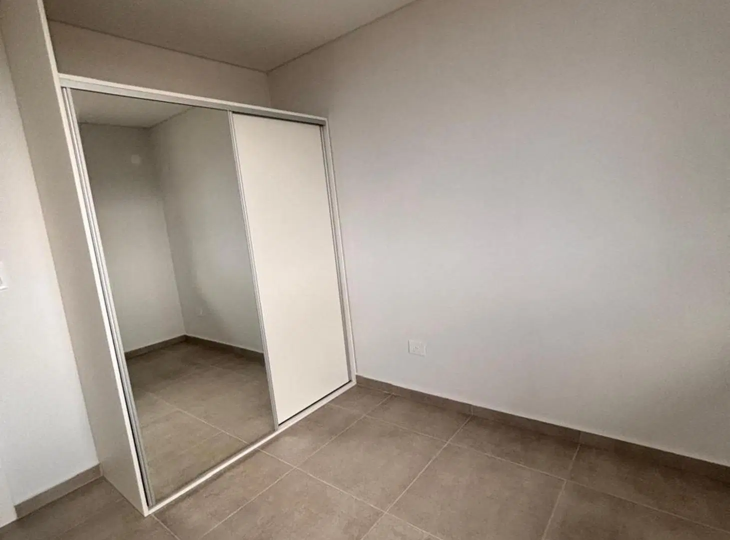 VENTA DPTO 1 DORM A ESTRENAR 8