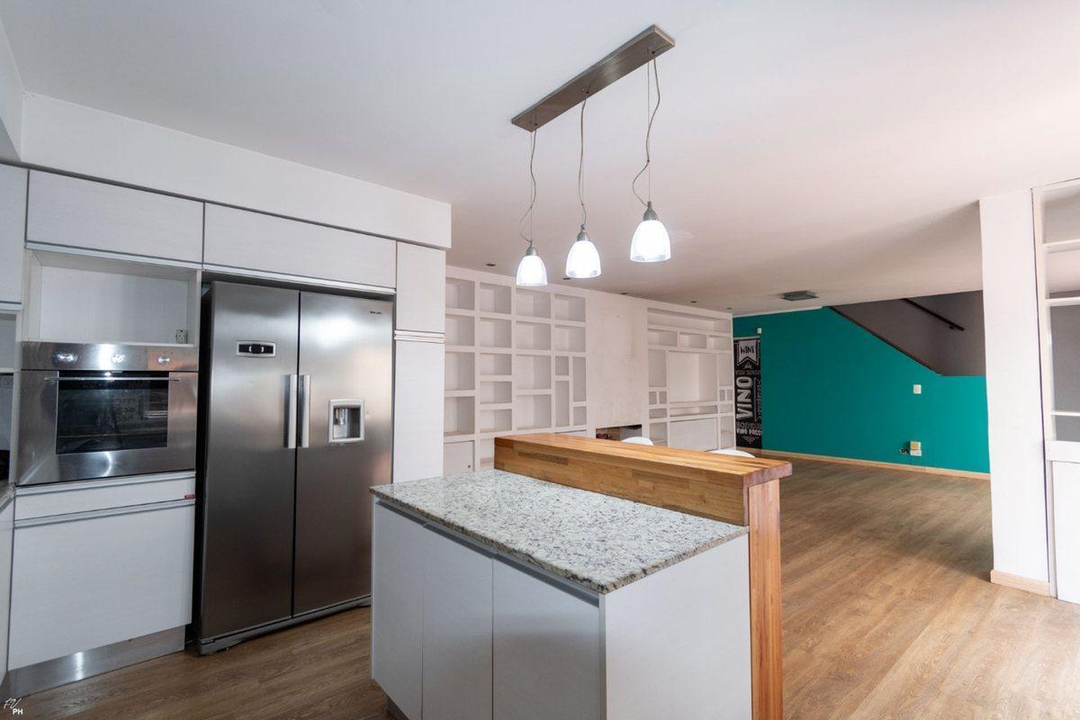 Foto de CASA EN VENTA 3 DORM CON COCHERA BARRIO HOSPITALES, imagen 5