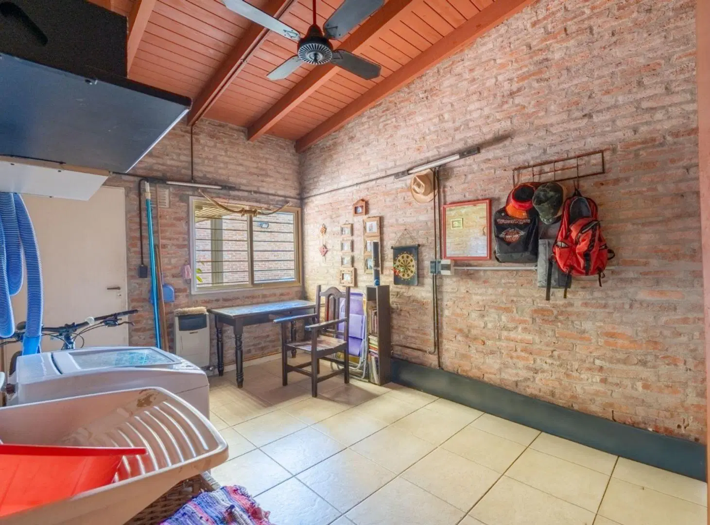 CASA EN VENTA 2 DORMITORIOS FISHERTON 4