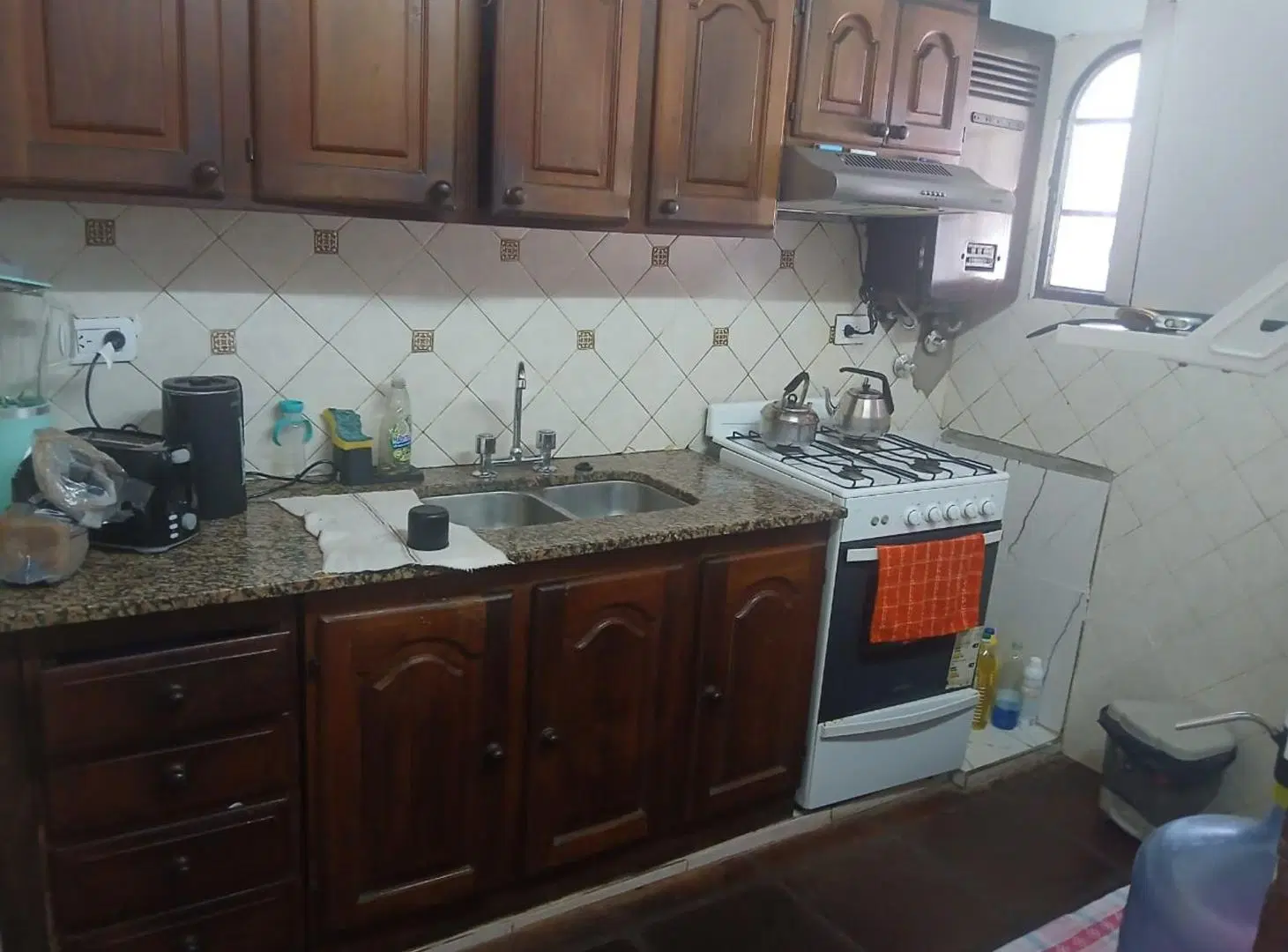 CASA EN VENTA 3 DORMITORIOS GODOY CON PILETA 4
