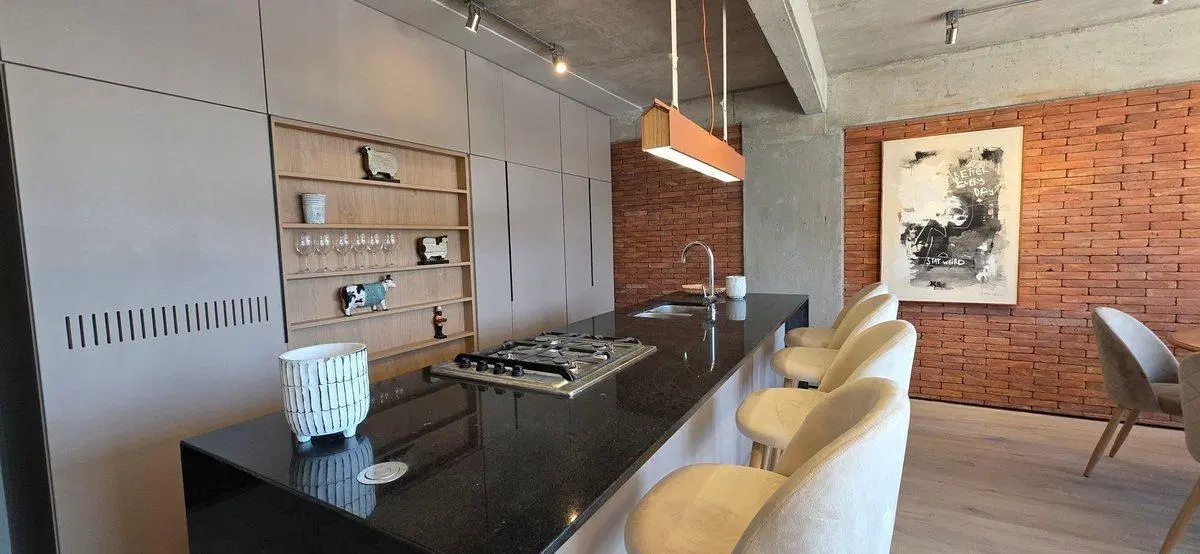 VENTA DPTO 2 DORMITORIOS. BALCON. PICHINCHA 2