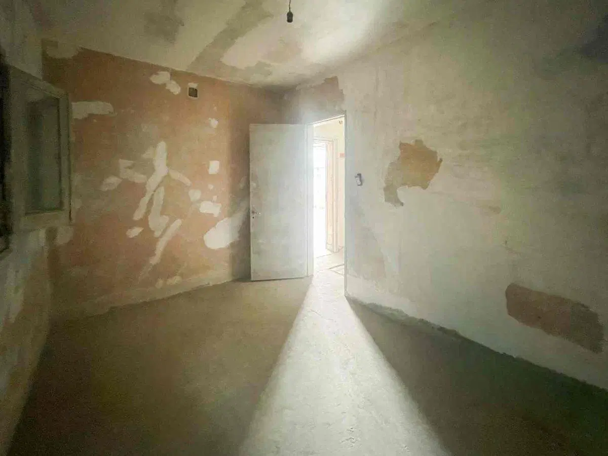VENTA CASA A RECICLAR EN FISHERTON CON GALPÓN 3