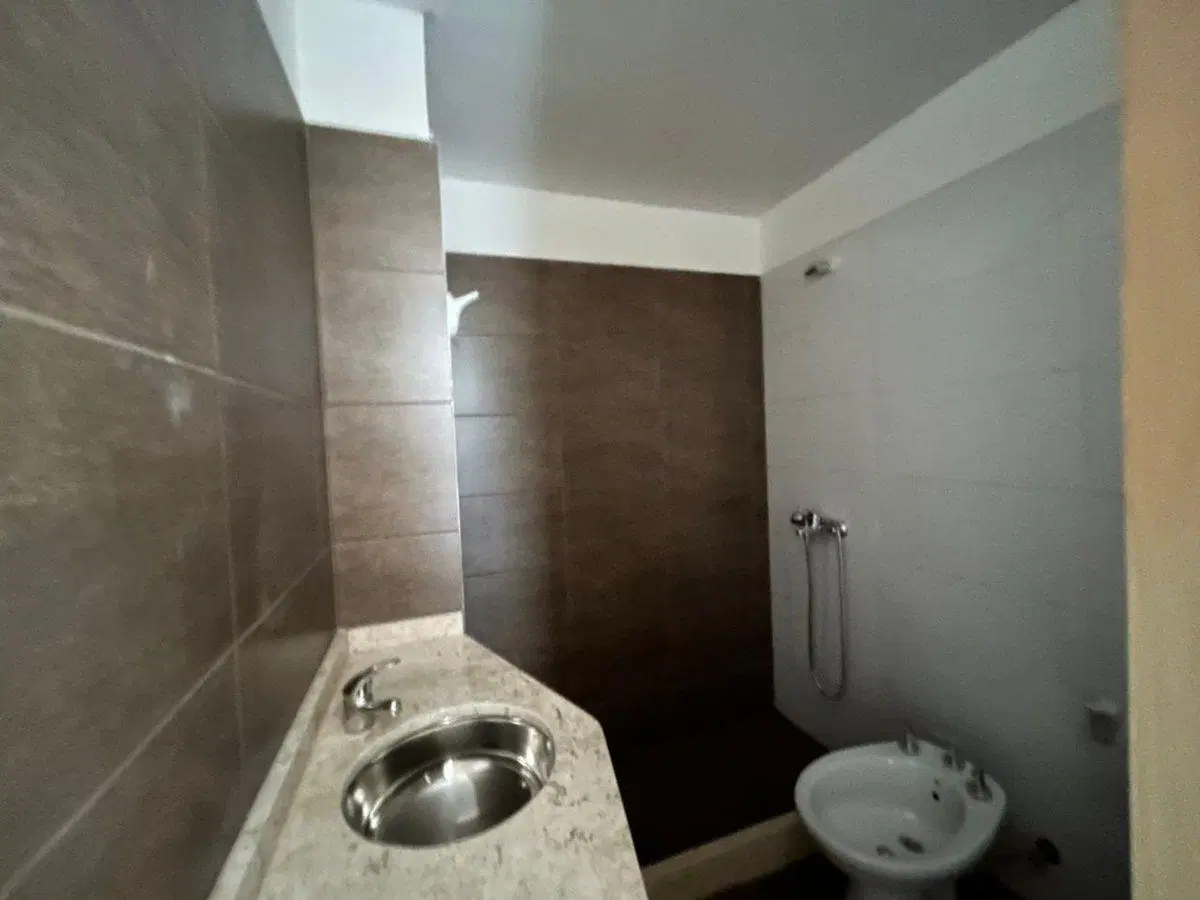 VENTA DEPTO. 1 DORM  CON COCHERA  G. BAIGORRIA 2