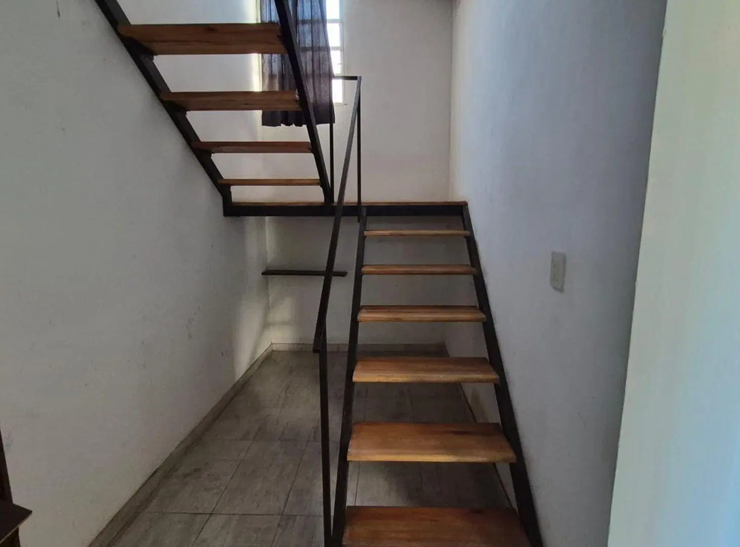 CASA EN VENTA 1 DORMITORIO ECHESORTU/AZCUENAGA 4