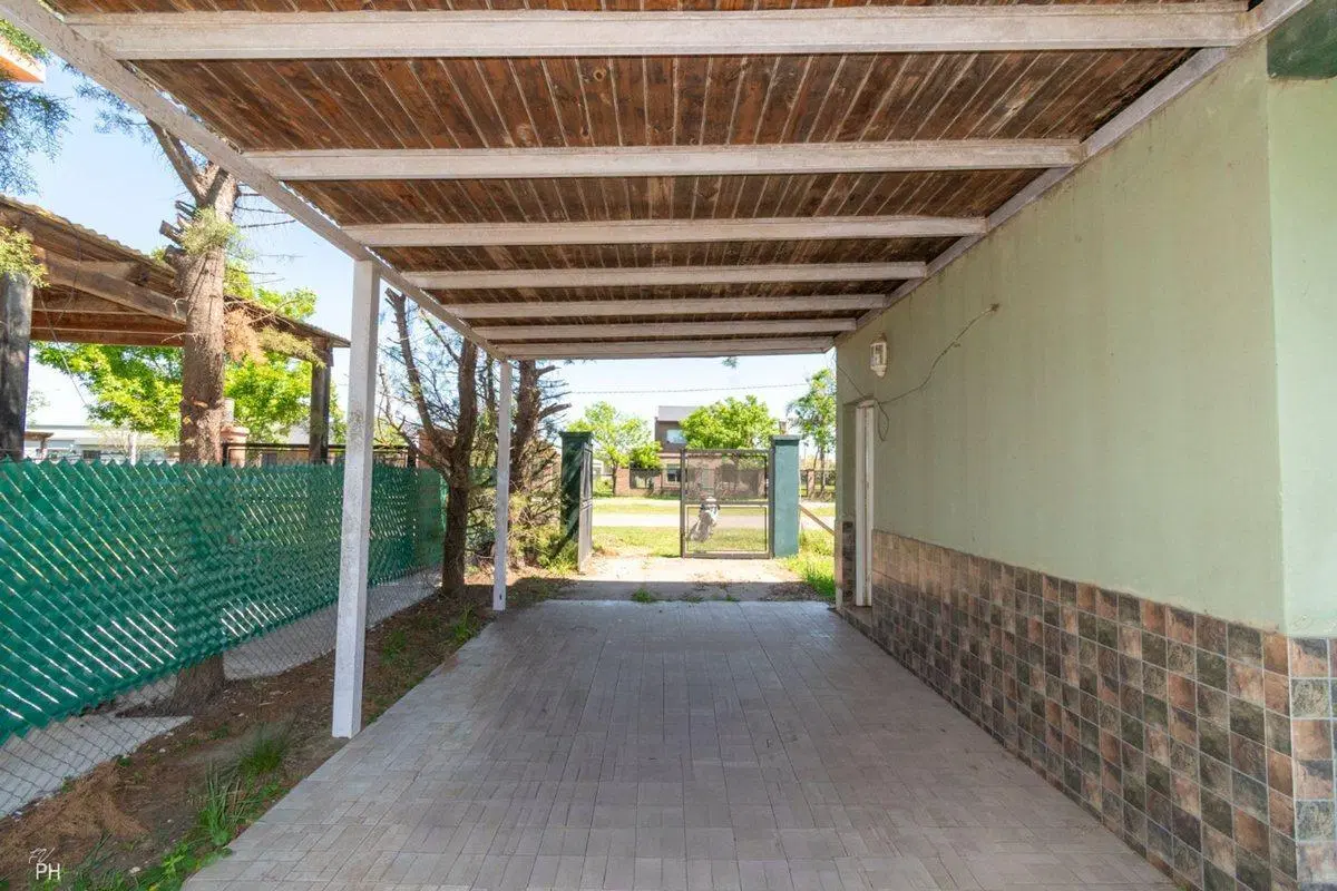 VENTA CASA DE 3 DORMITORIOS PUNTA CHACRA 8