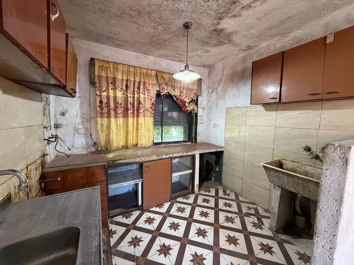 CASA VENTA DOS PLANTAS A RECICLAR BARRIO CURA 4