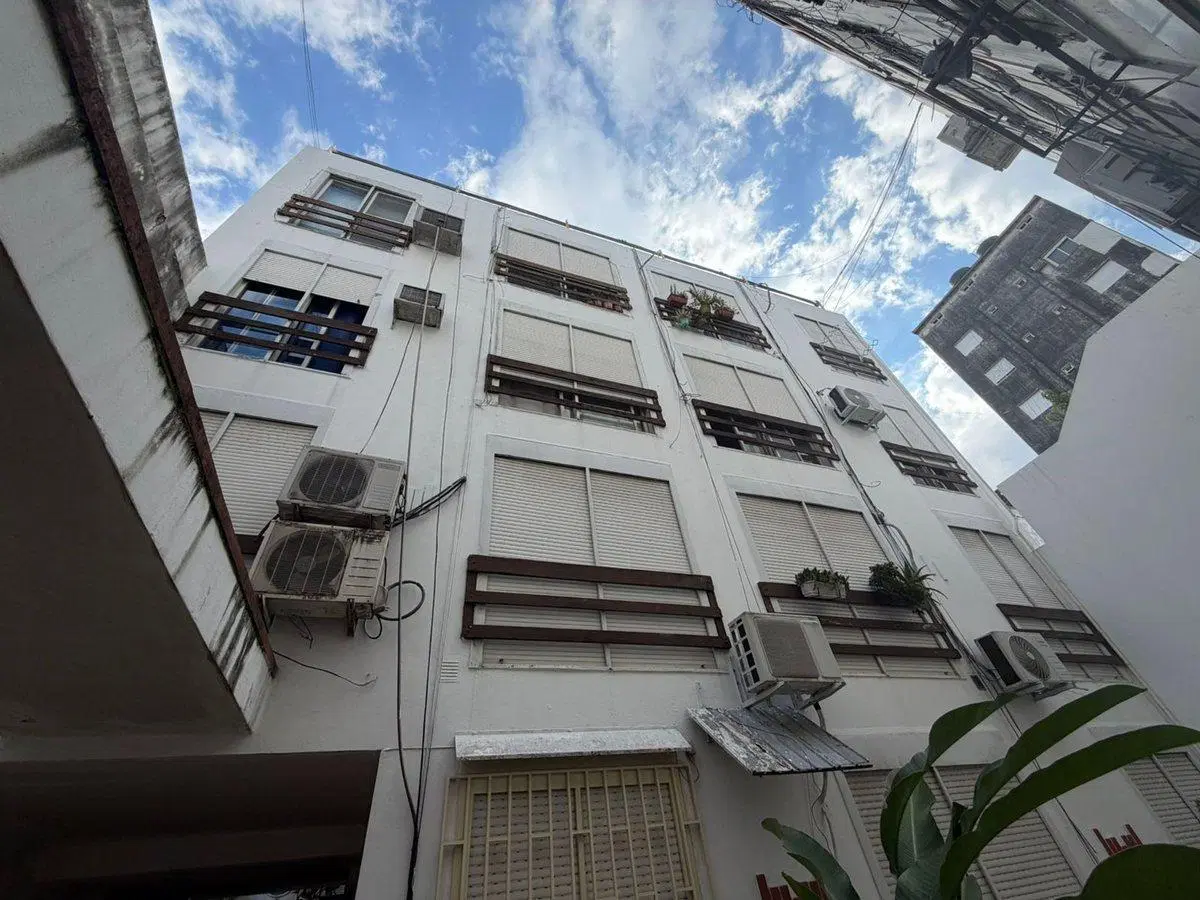 VENTA DEPARTAMENTO DOS DORMITORIOS  BARRIO MARTIN. 8