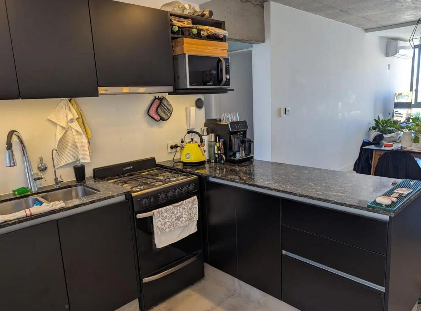 VENTA DEPARTAMENTO 2 DORMITORIOS. BALCÒN PICHINCHA 5