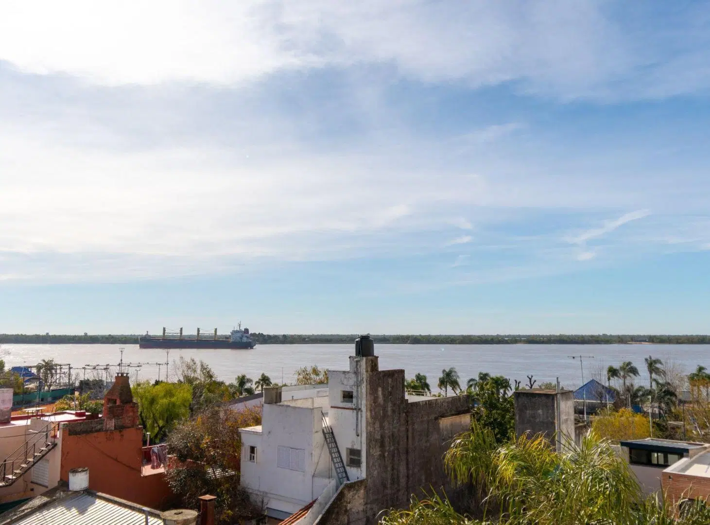 DEPARTAMENTO EN VENTA TRES DORMITORIOS VISTA RIO 4