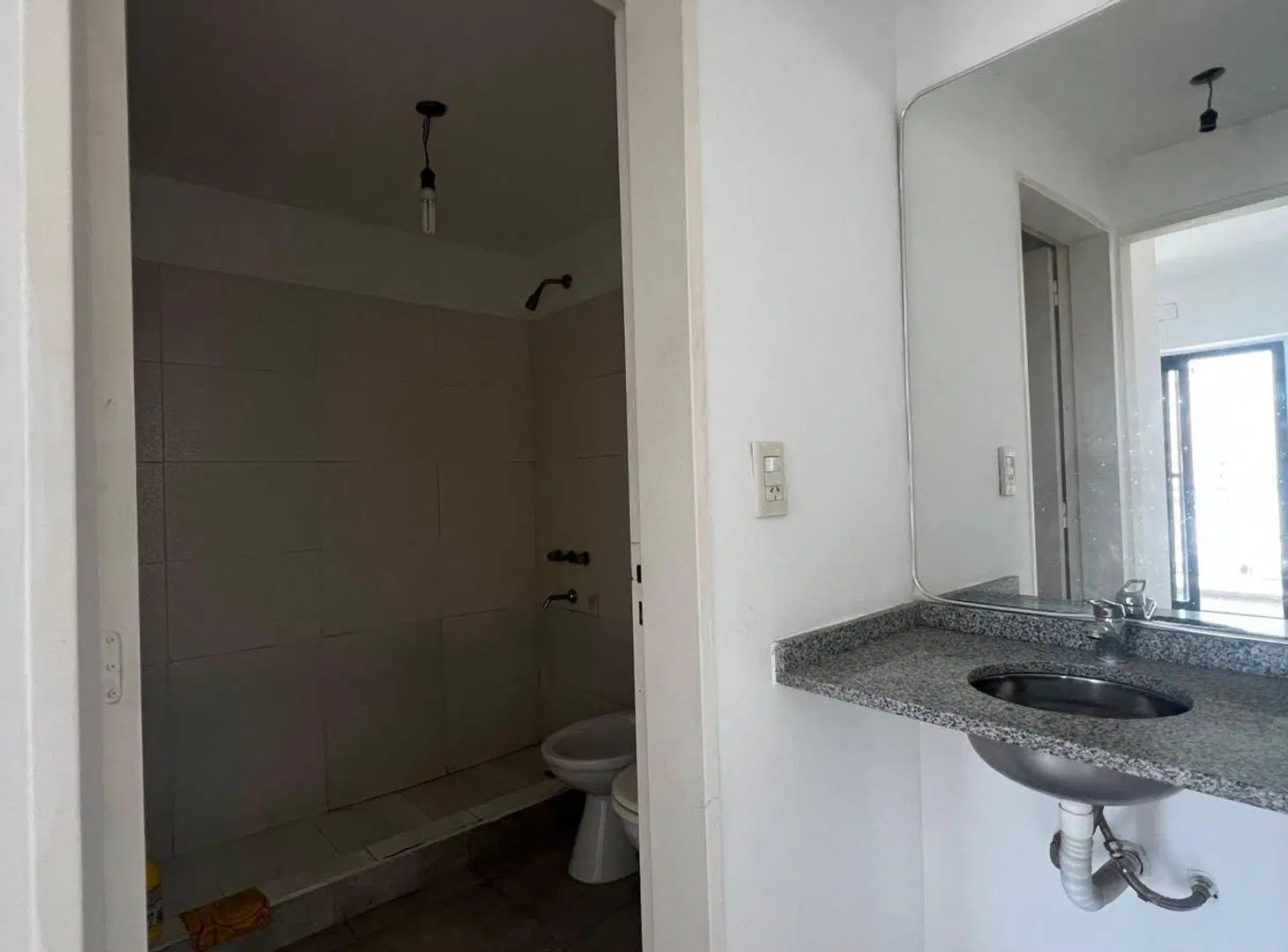 ALQUILER UN DORMITORIO BARRIO ARROYITO. 5