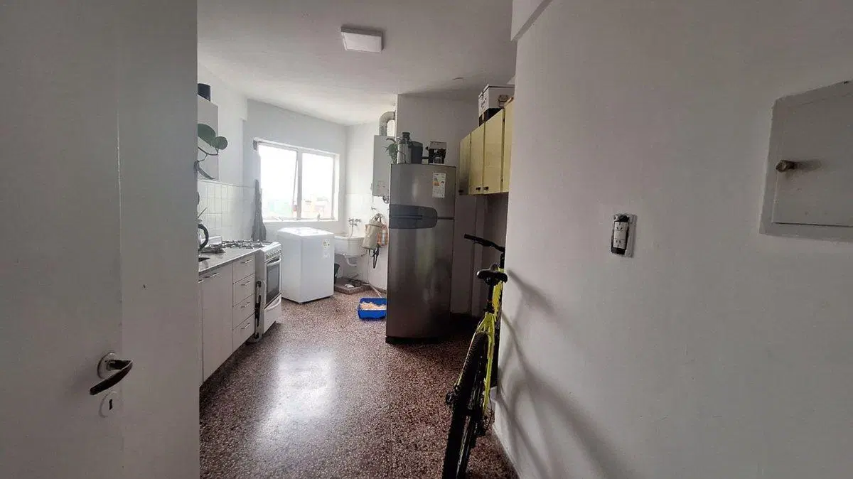 VENTA DEPARTAMENTO 3 DORMITORIOS FRENTE CON BALCON 3