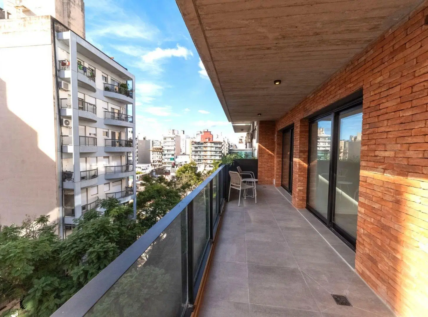 VENTA DEPARTAMENTO 3 DORMITORIOS. BALCÒN. CENTRO 5