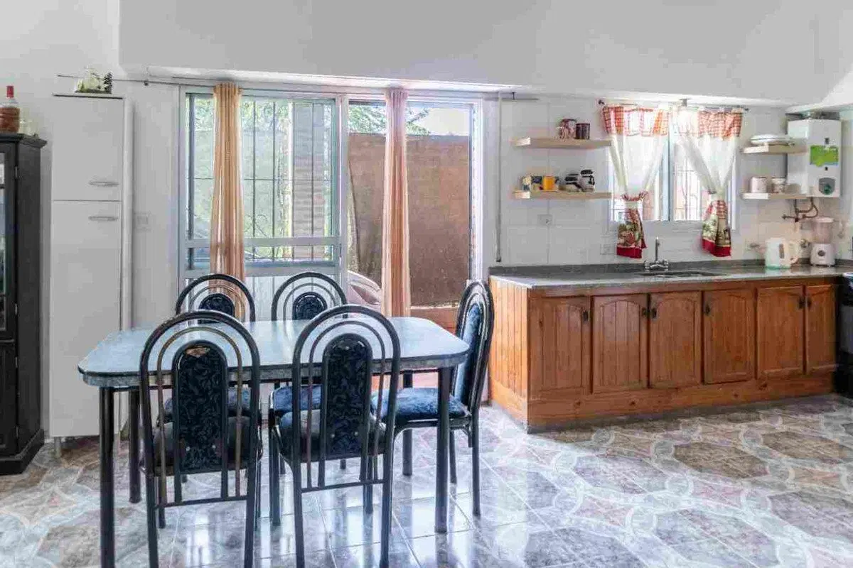 VENTA CASA FISHERTON TRES DORMITORIOS Y COCHERA 5