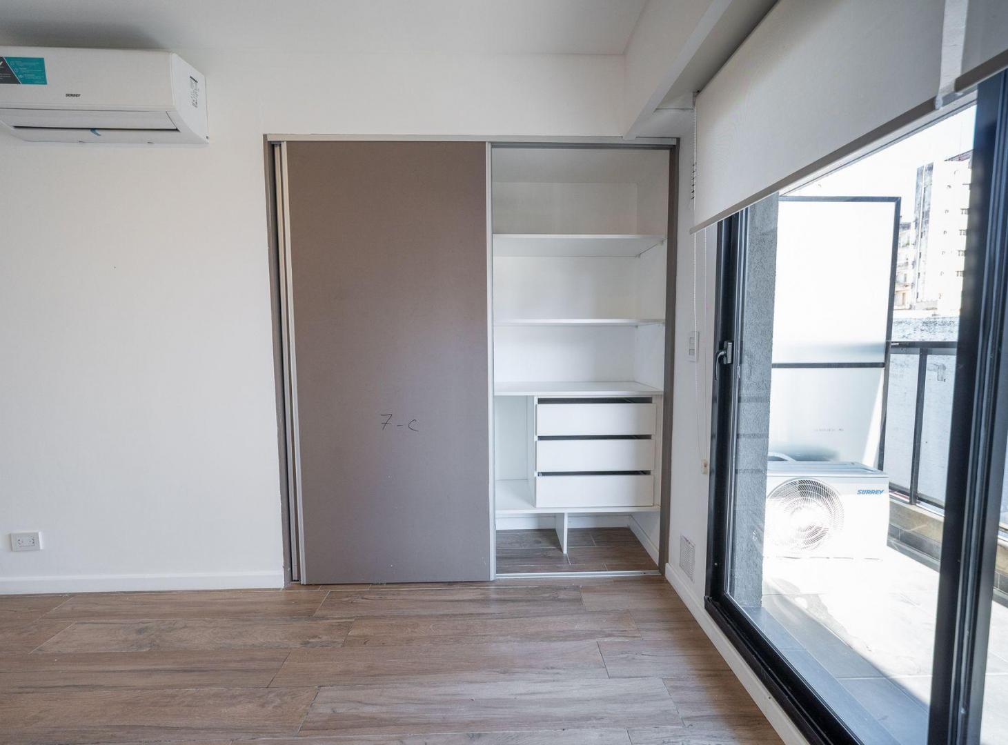 Foto de MONOAMBIENTE EN VENTA CON BALCÓN AL FRENTE CENTRO, imagen 3