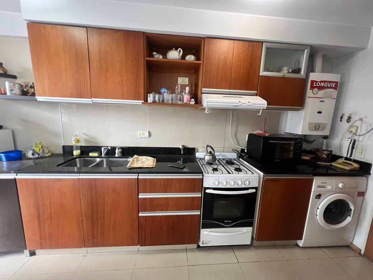Foto de VENTA DEPARTAMENTO 2 DORMITORIOS - PATIO- ARROYITO, imagen 4