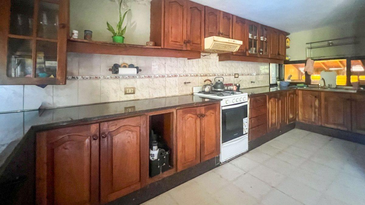 Foto de CASA EN VENTA 3 DORMITORIOS CON COCHERA LA FLORIDA, imagen 2