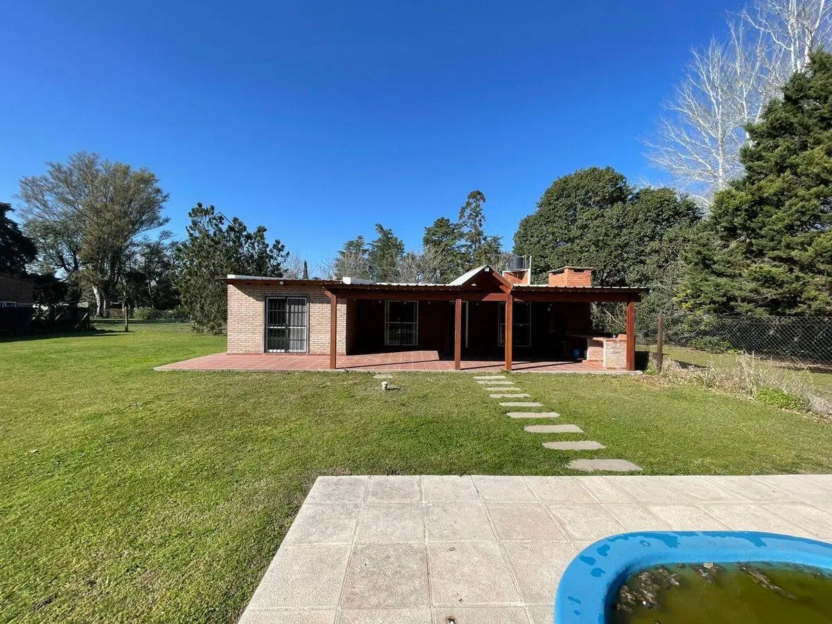 Venta casa en Oliveros con gran terreno 3