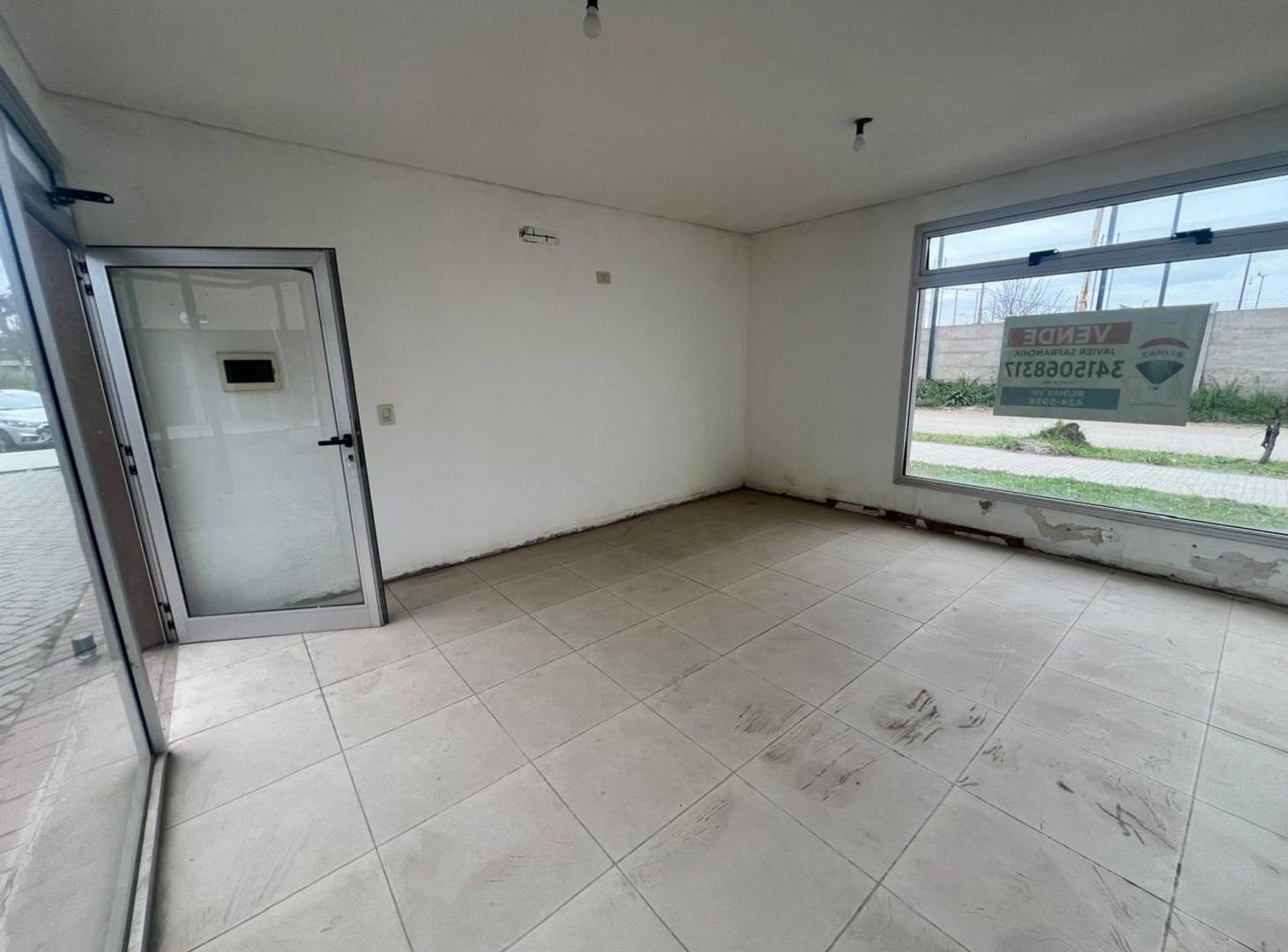 Foto de VENTA DE LOCALCOMERCIAL EN PEREZ, imagen 4