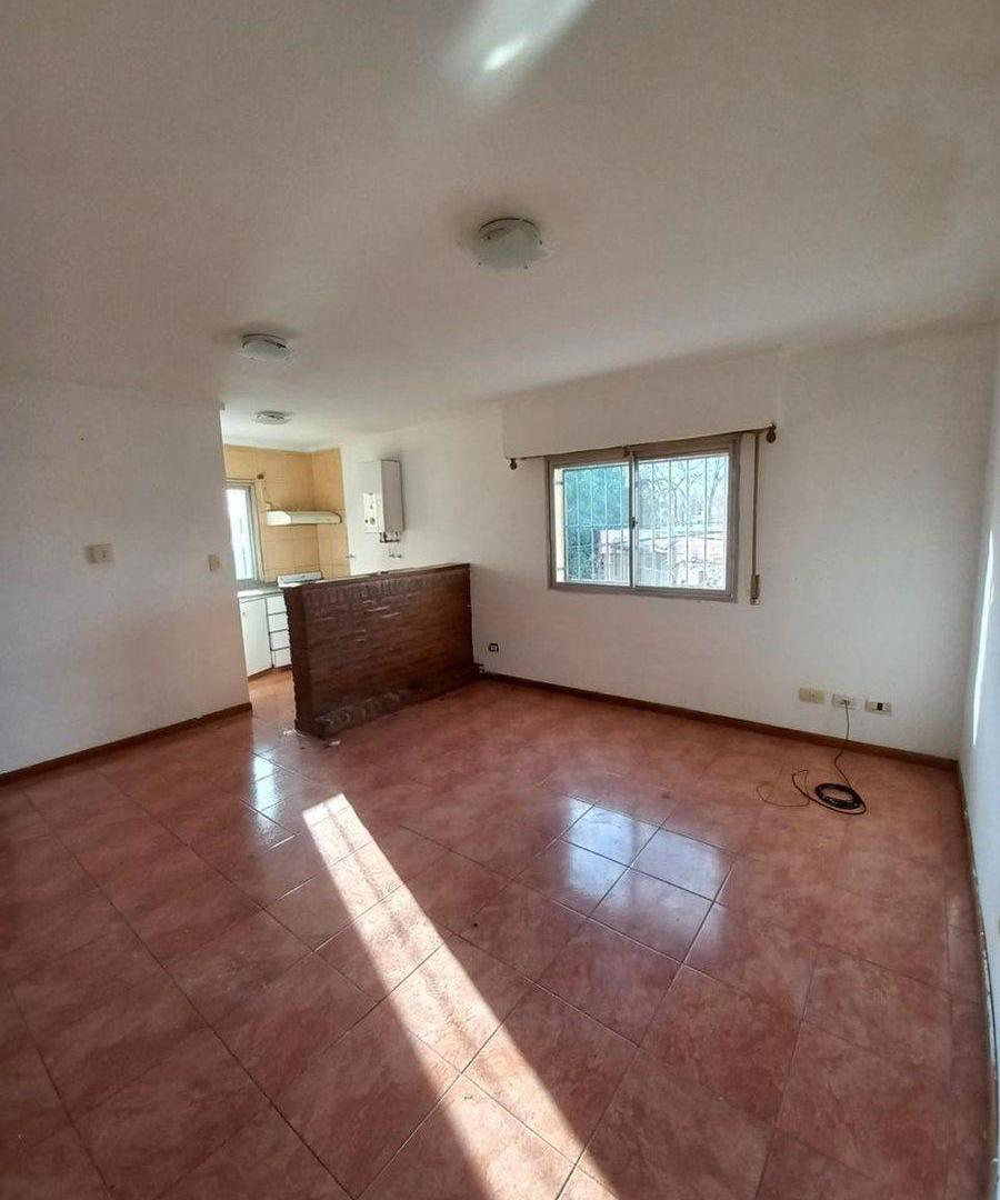 Foto de VENTA DEPARTAMENTO 1 DORMITORIO BARRIO PARQUE, imagen 2