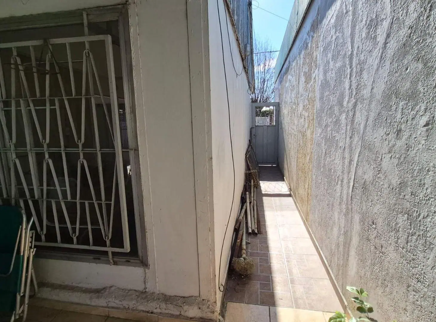 CASA EN VENTA 3 DORM. CON JARDÍN BARRIO LA FLORIDA 1