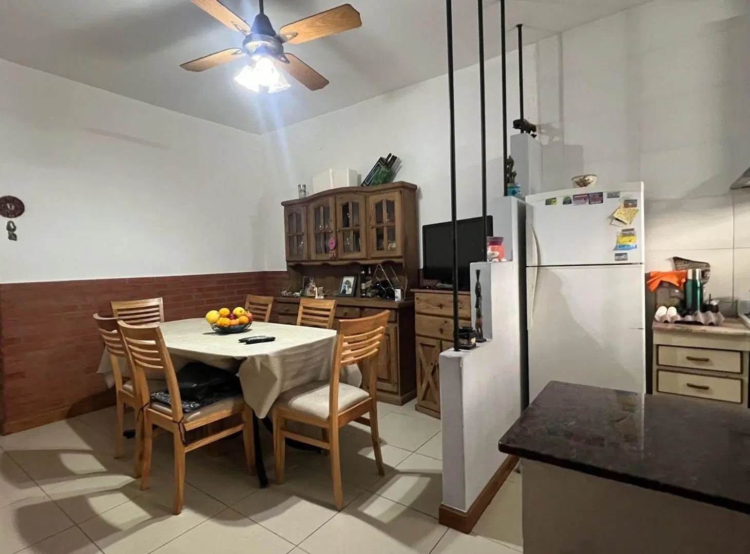 VENTA CASA PASILLO BARRIO ALBERDI 2