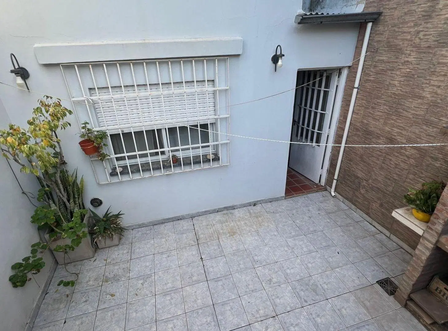 VENTA CASA PASILLO BARRIO ALBERDI 8