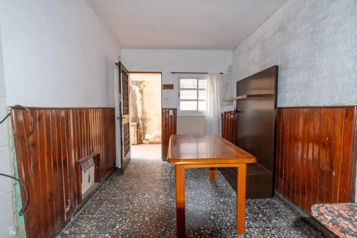 CASAS PASILLO EN VENTA 3 DORMITORIOS B. LOURDES 5