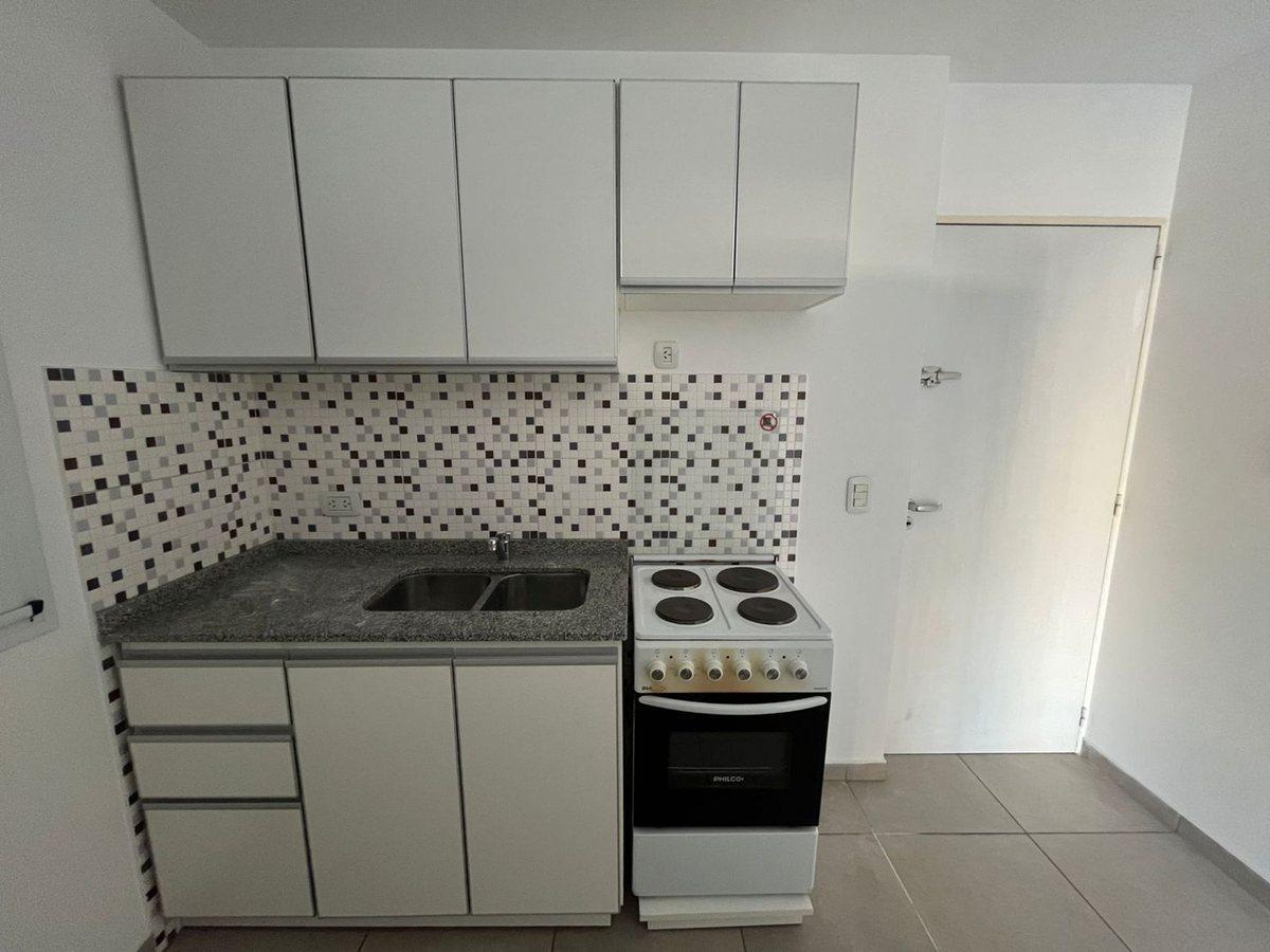 Foto de VENTA DEPARTAMENTO UN DORMITORIO ZONA CENTRO, imagen 3