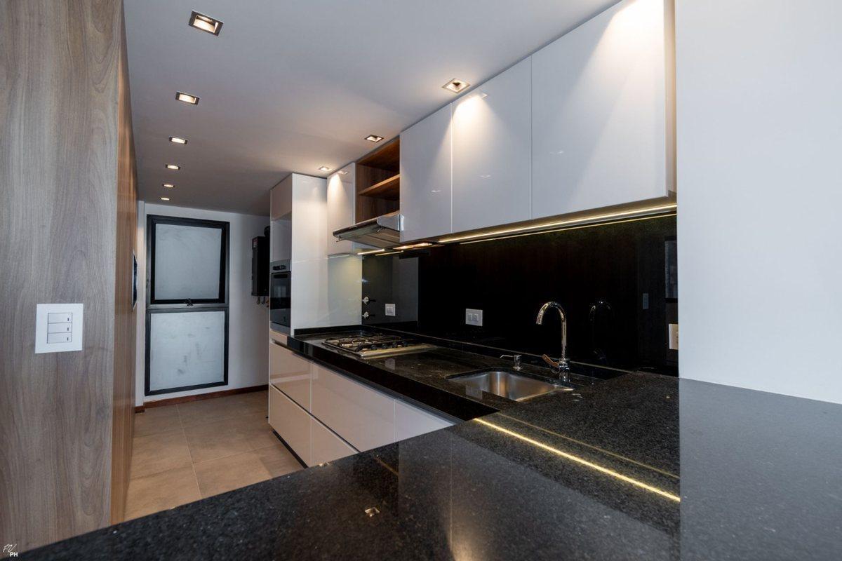 Foto de VENTA DEPARTAMENTO 3 DORMITORIOS CON BALCON CORRID, imagen 3