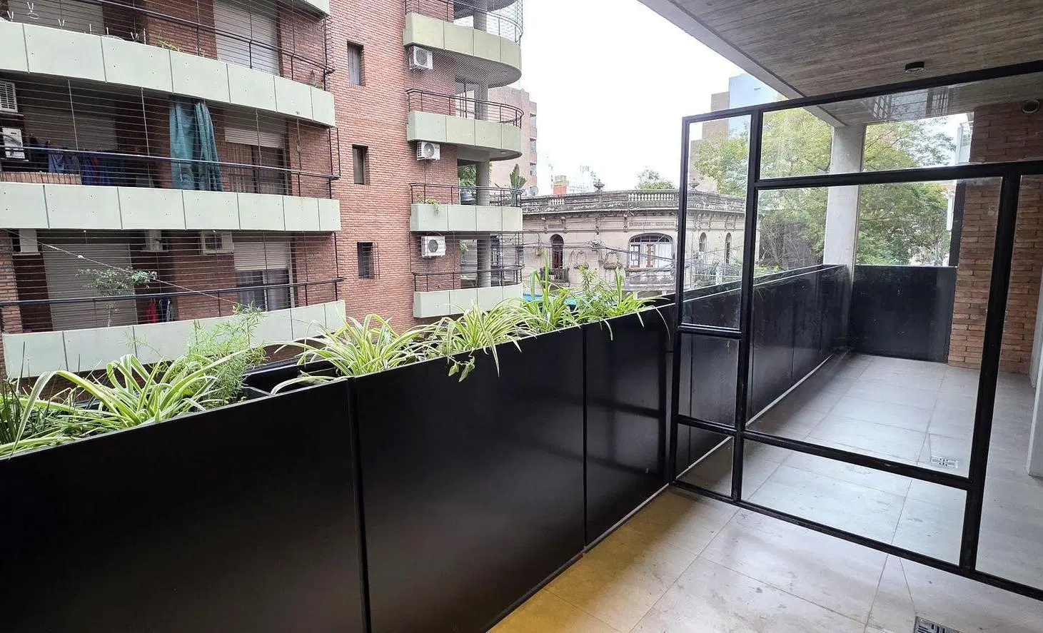 VENTA DPTO MONOAMBIENTE CON BALCON. ZONA CENTRO 3