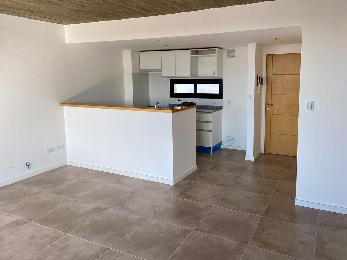 Foto de DEPARTAMENTO EN VENTA 1 DORMITORIO LOURDES, imagen 3