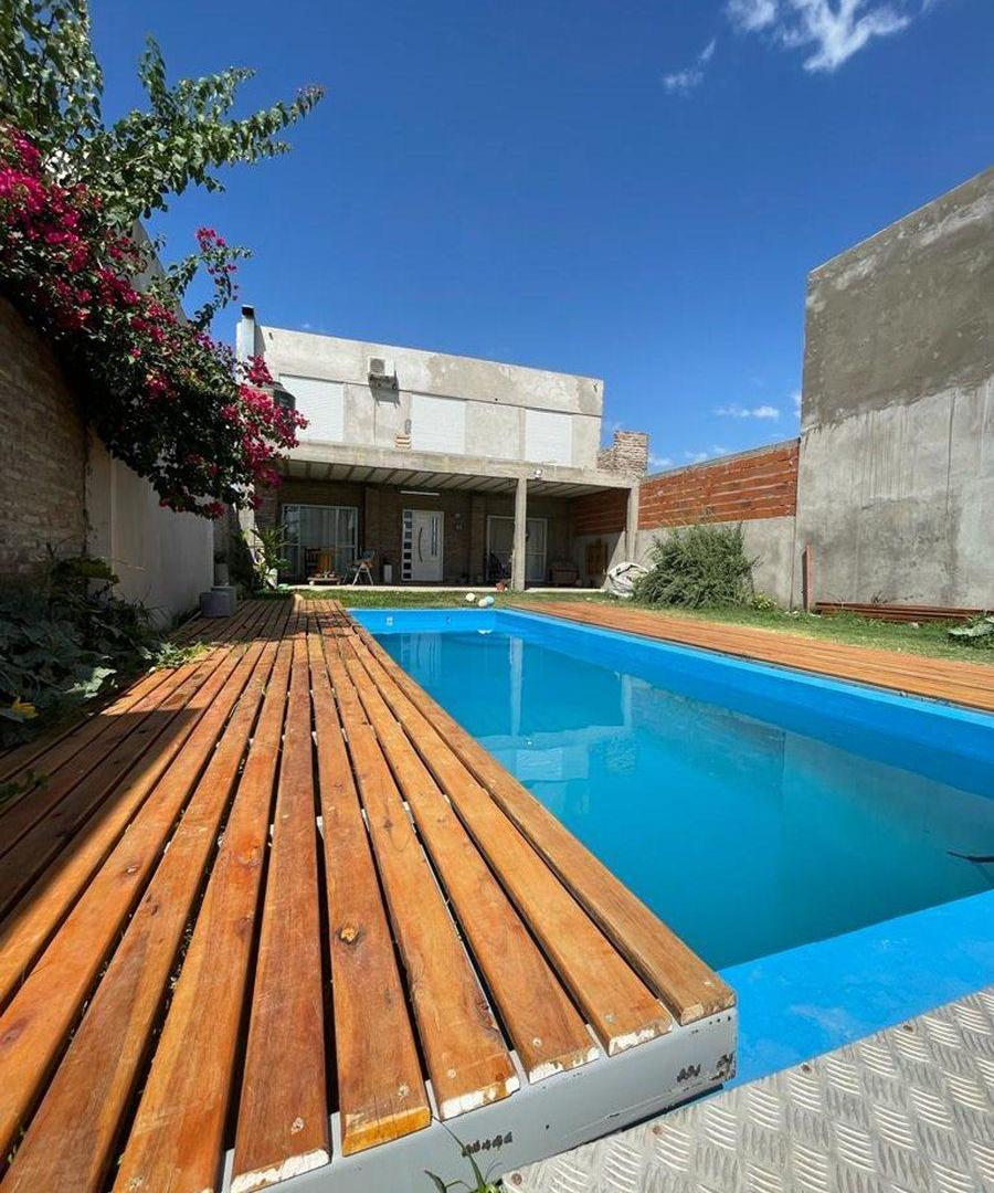 Foto de VENTA - CASA 3 DORMITORIOS EN ALVEAR, imagen 1
