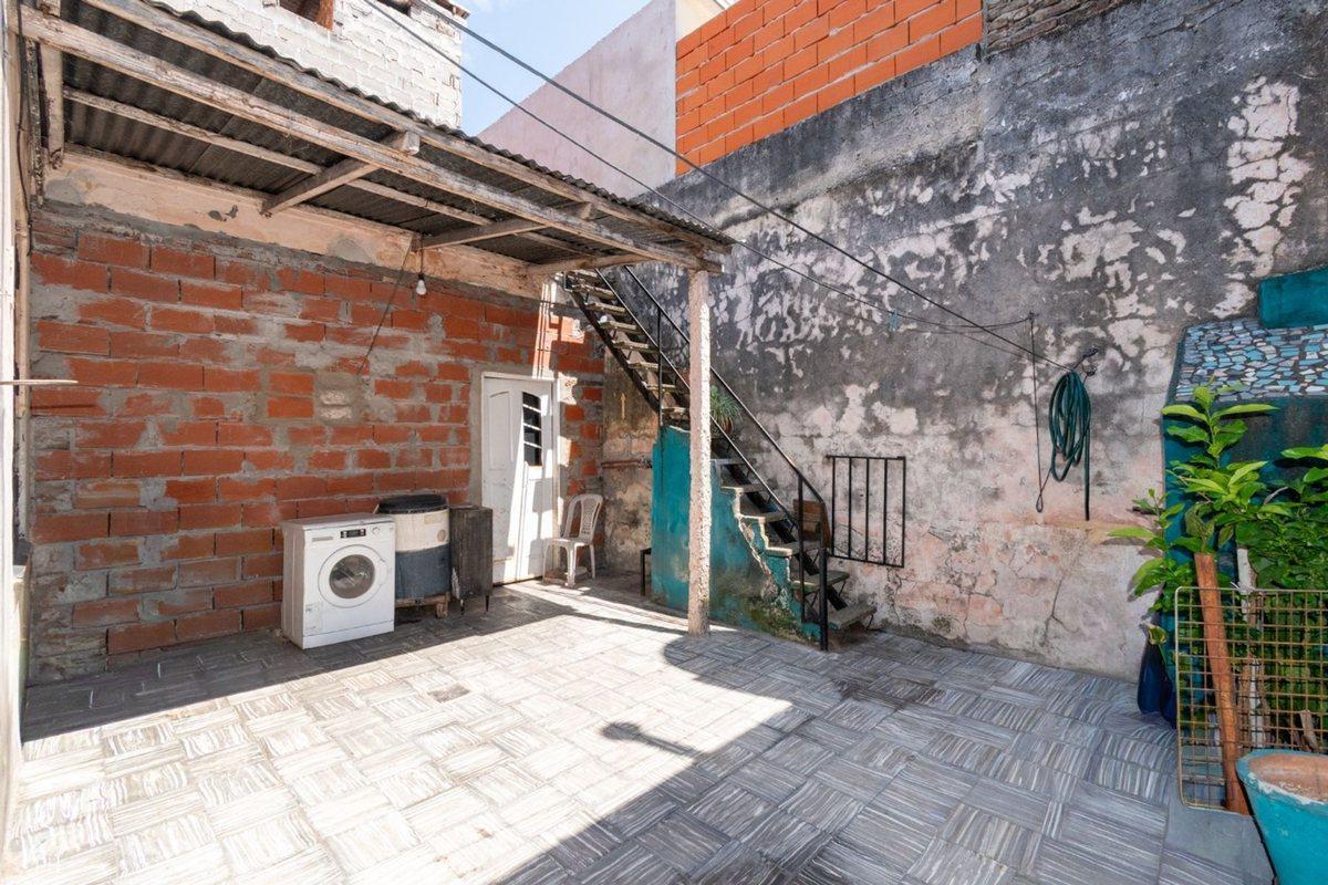 Foto de CASA PARA RECICLAR DE DOS DORM EN BARRIO LUDUEÑA, imagen 2
