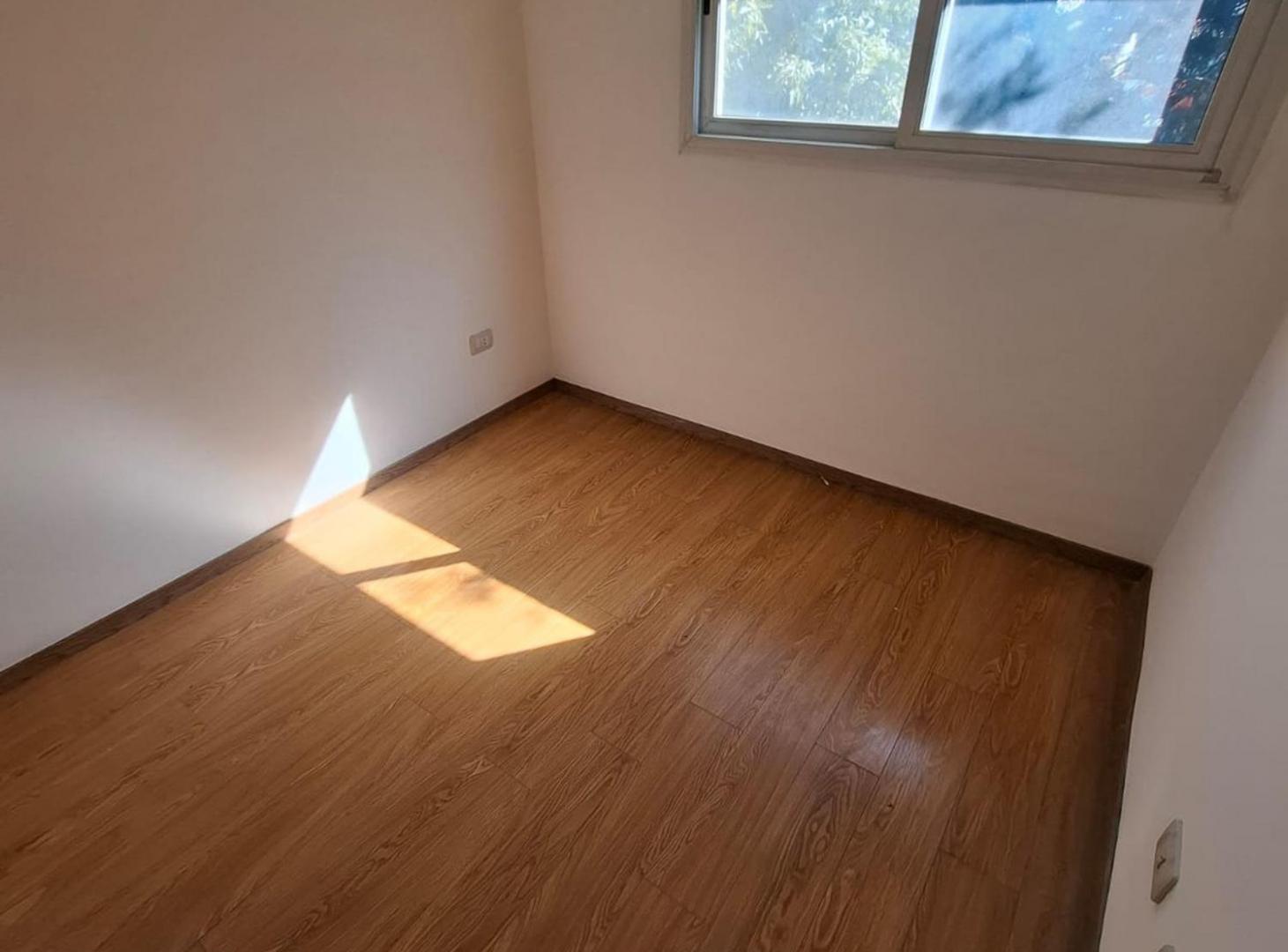 Foto de VENTA DEPARTAMENTO 1 DORMITORIO LOURDES, imagen 2