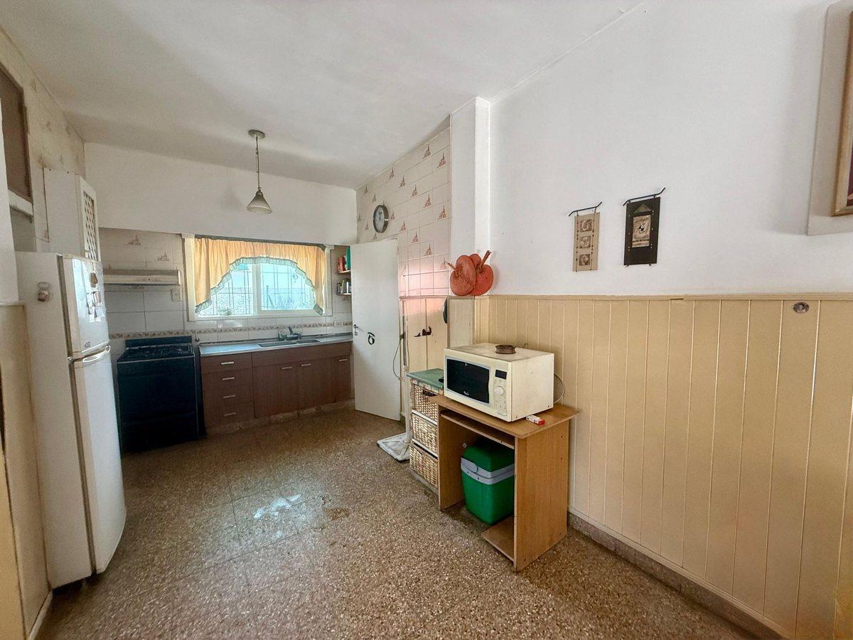 Foto de CASA EN VENTA 2 DORMITORIOS + LOCAL COMERCIAL, imagen 4