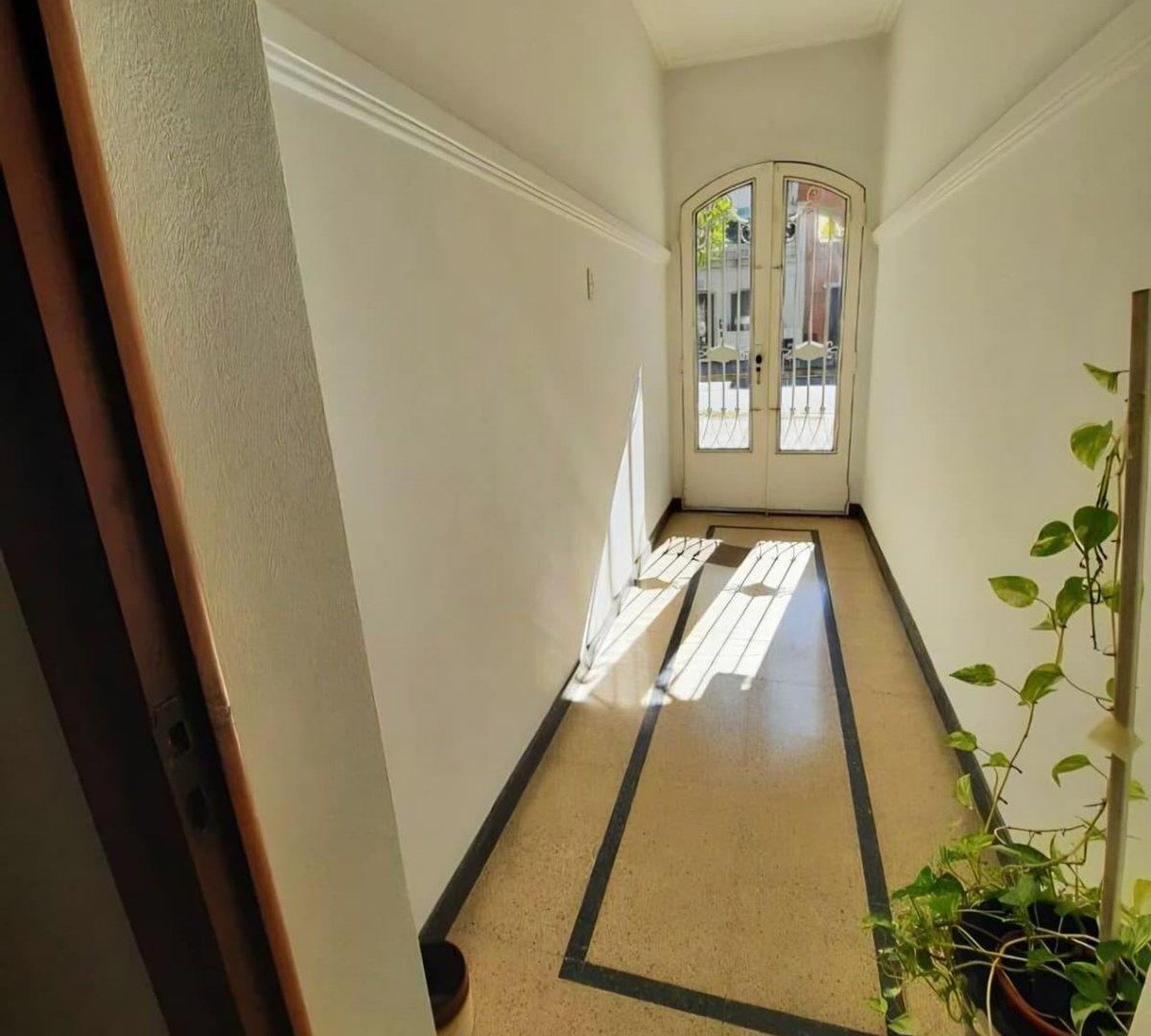 Foto de Venta casa 4 dormitorios con jardin y parrilla, imagen 1