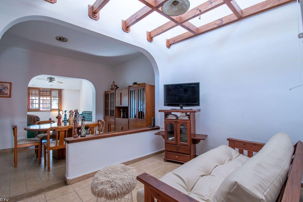 Foto de CASA EN VENTA 3 DORMITORIOS ZONA ABASTO, imagen 4