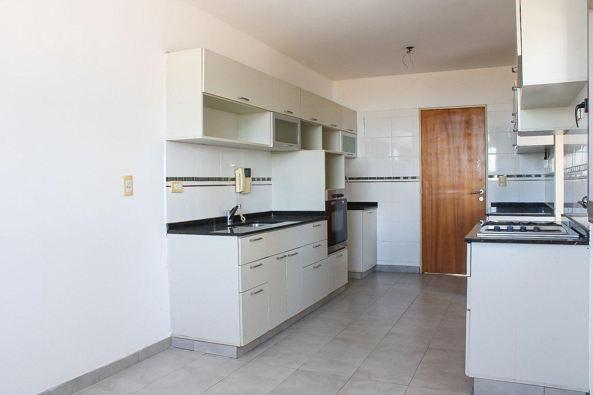 Foto de VENTA DEPARTAMENTO 2 DORMITORIOS PILETA Y QUINCHO, imagen 3