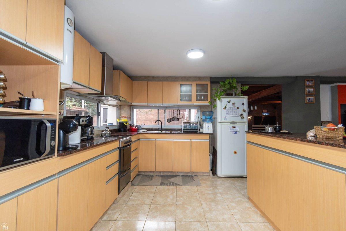 Foto de CASA EN VENTA 3 DORMITORIOS IBARLUCEA, imagen 4