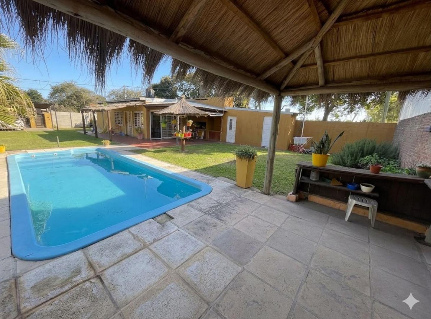 Foto de Casa con jardin y pileta en parque Vernazza, imagen 5