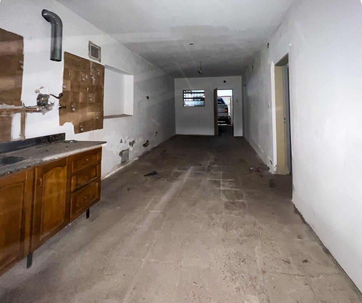CASA A RECICLAR BARRIO LAS DELICIAS