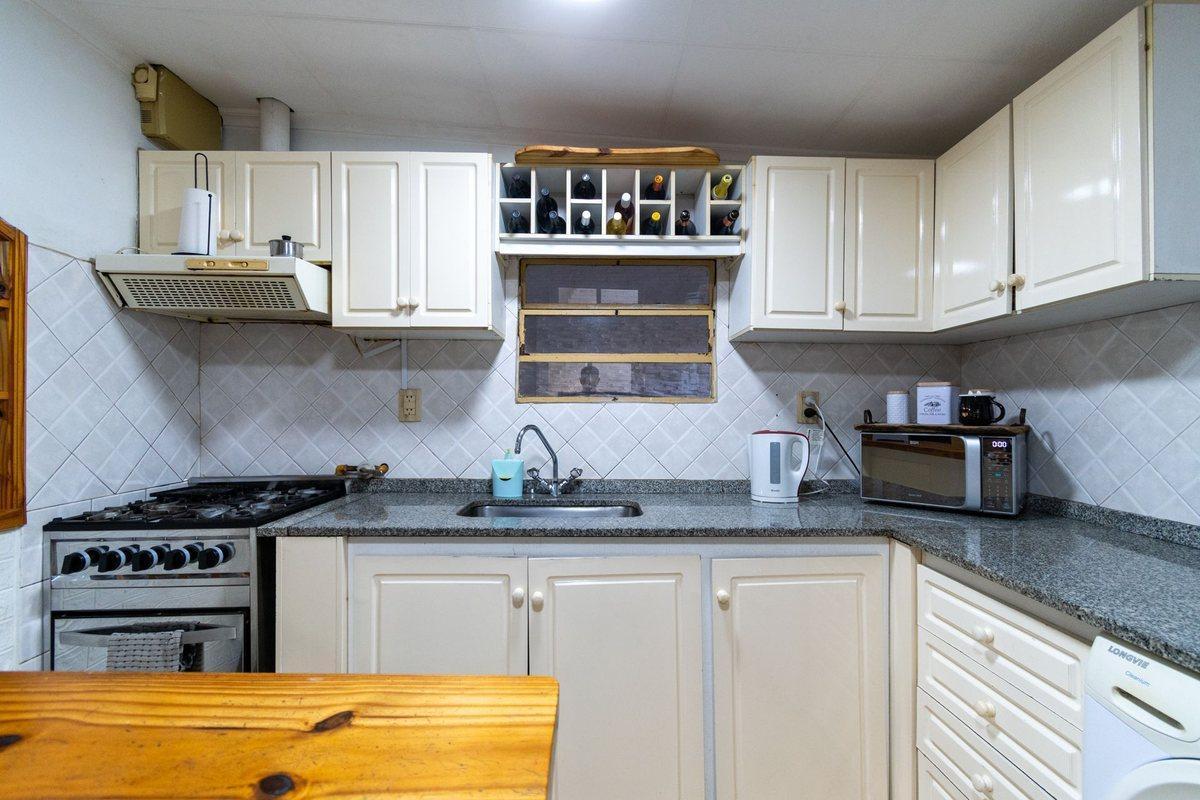 Foto de CASA Y GALPÓN EN VENTA BARRIO PARQUE CASA, imagen 4