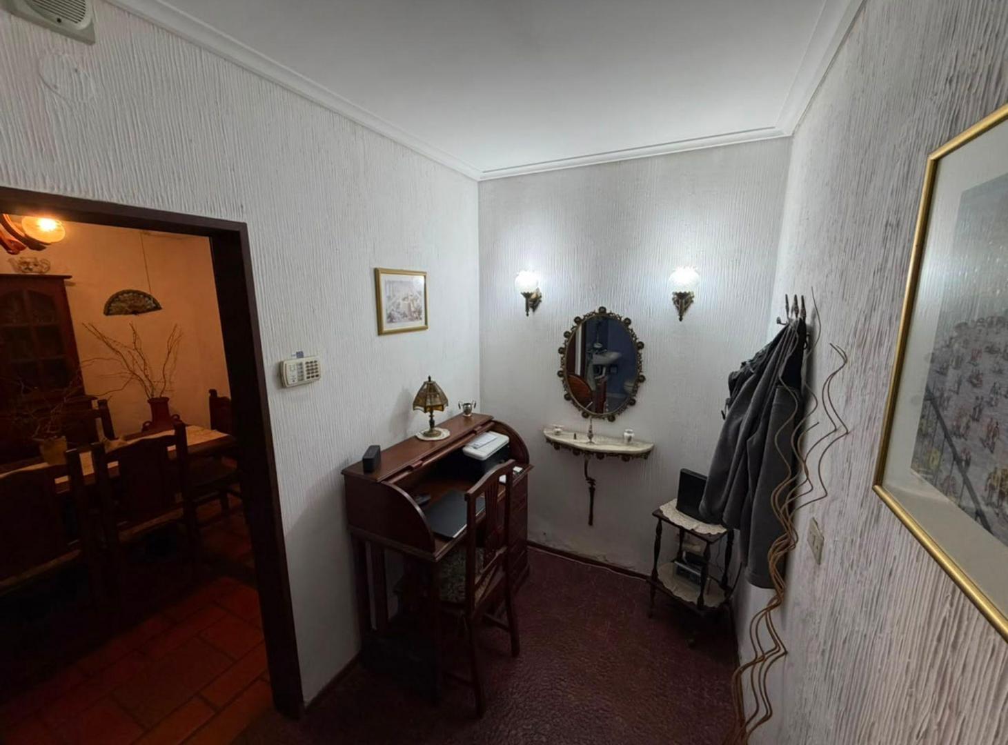 Foto de VENTA CASA 3 DORMITORIOS BARRIO INDUSTRIAL C/PATIO, imagen 3