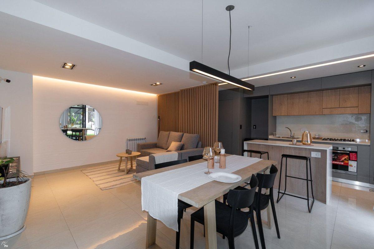 Foto de CASA EN VENTA 4 DORM + PILETA + PATIO FISHERTON, imagen 3