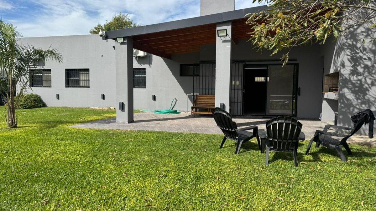 Foto de CASA EN VENTA 3 DORMITORIOS-JARDIN VILLA AMELIA, imagen 1