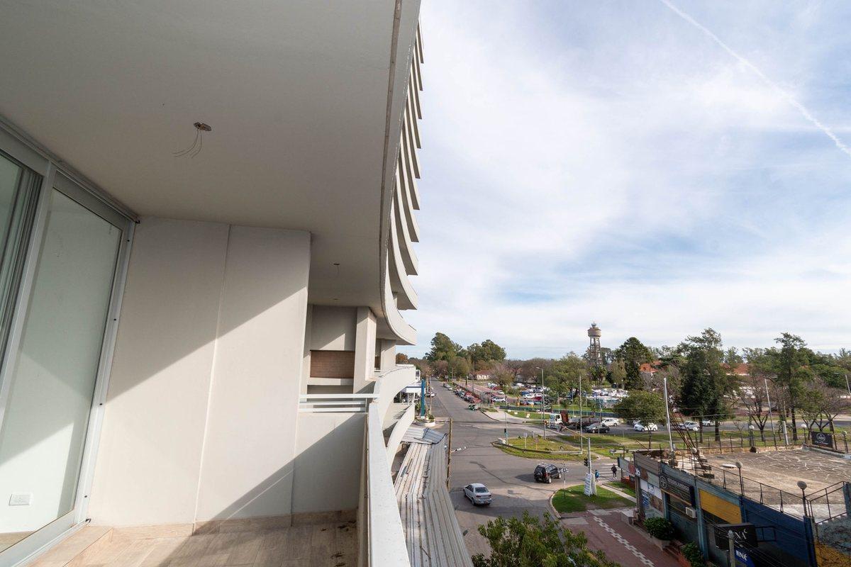 Foto de DEPARTAMENTO EN VENTA 2 DORMITORIOS TORRE PARAISO, imagen 4