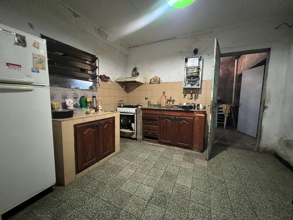 Foto de VENTA CASA DOS DORMITORIOS BARRIO TIRO SUIZO., imagen 1